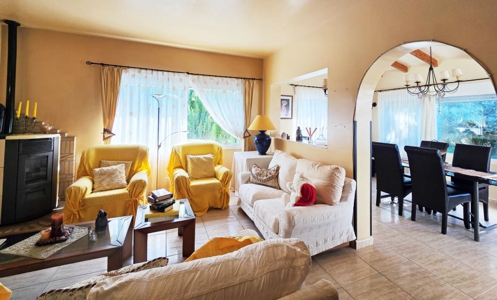 3 bedroom Finca/Country House for sale in Benitachell / Benitatxell with garage - € 475,000 (Ref: 9880596)