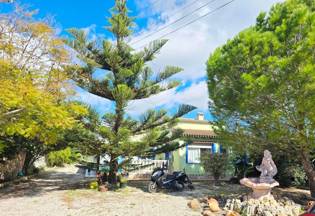 3 bedroom Finca/Country House for sale in Benitachell / Benitatxell with garage - € 475,000 (Ref: 9880596)