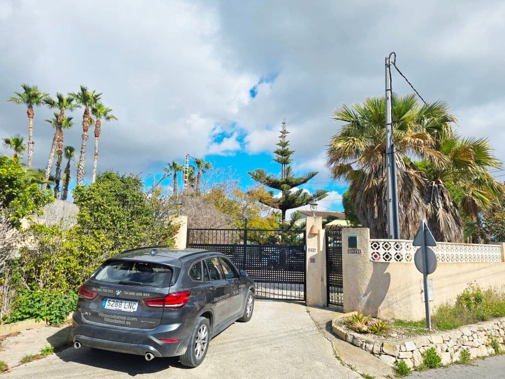 3 bedroom Finca/Country House for sale in Benitachell / Benitatxell with garage - € 475,000 (Ref: 9880596)