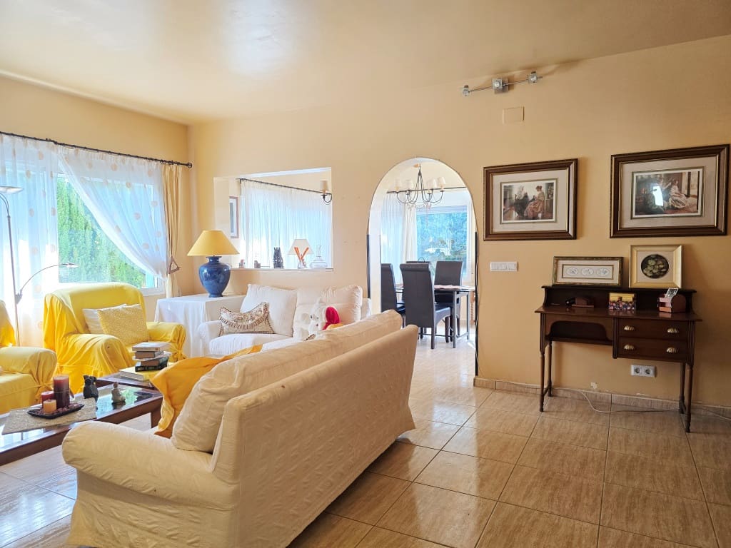 3 bedroom Finca/Country House for sale in Benitachell / Benitatxell with garage - € 475,000 (Ref: 9880596)