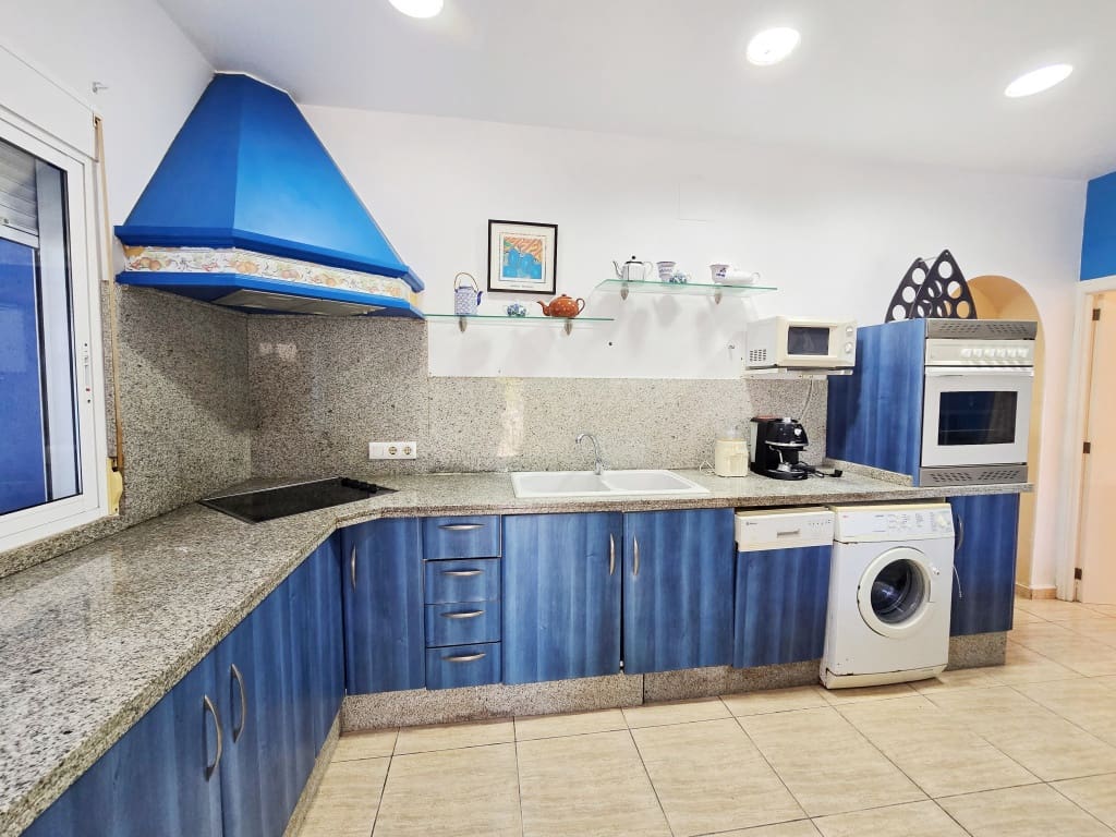 3 bedroom Finca/Country House for sale in Benitachell / Benitatxell with garage - € 475,000 (Ref: 9880596)