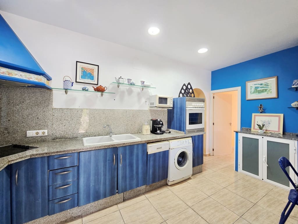 3 bedroom Finca/Country House for sale in Benitachell / Benitatxell with garage - € 475,000 (Ref: 9880596)