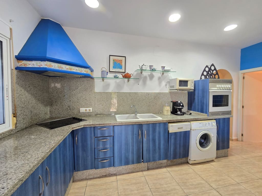 3 bedroom Finca/Country House for sale in Benitachell / Benitatxell with garage - € 475,000 (Ref: 9880596)