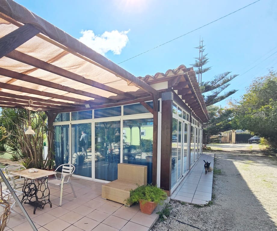 3 bedroom Finca/Country House for sale in Benitachell / Benitatxell with garage - € 475,000 (Ref: 9880596)