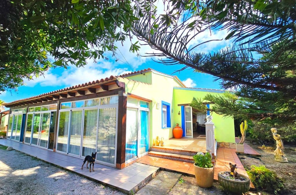 3 bedroom Finca/Country House for sale in Benitachell / Benitatxell with garage - € 475,000 (Ref: 9880596)