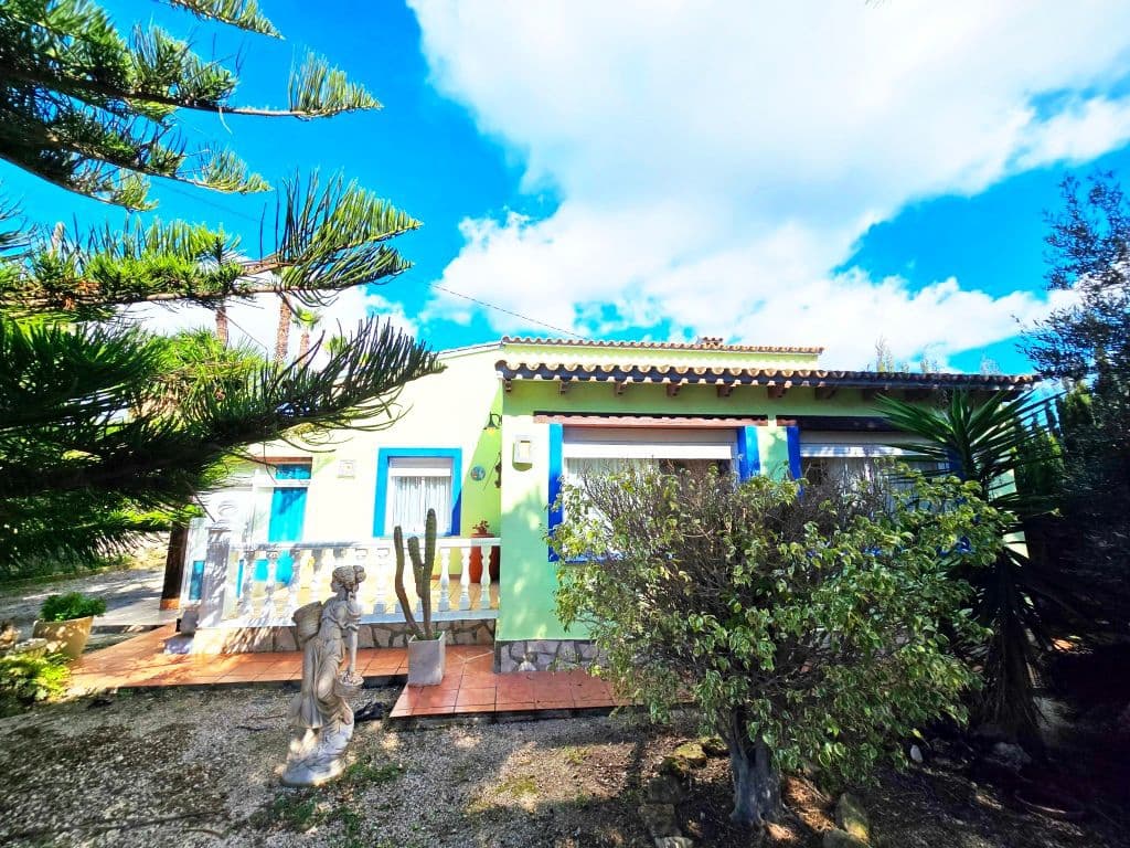 3 bedroom Finca/Country House for sale in Benitachell / Benitatxell with garage - € 475,000 (Ref: 9880596)