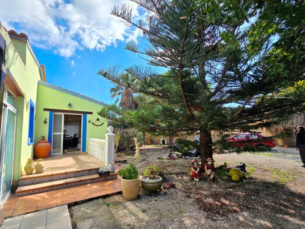 3 bedroom Finca/Country House for sale in Benitachell / Benitatxell with garage - € 475,000 (Ref: 9880596)