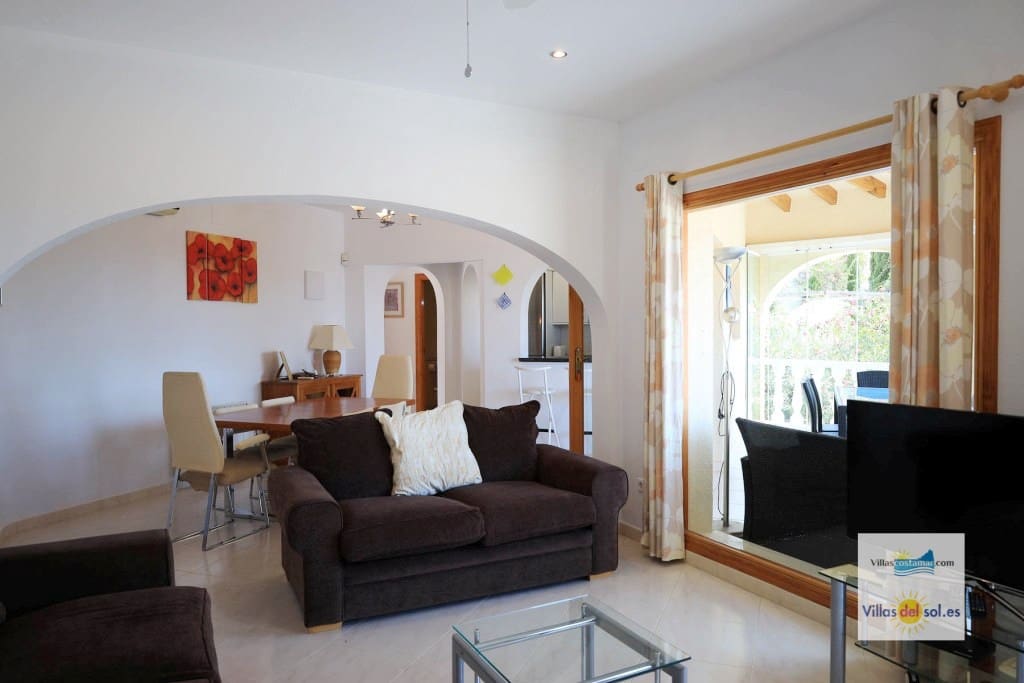 4 slaapkamer Villa te huur in Benitachell / Benitatxell met zwembad garage - € 2.400 (Ref: 9880597)