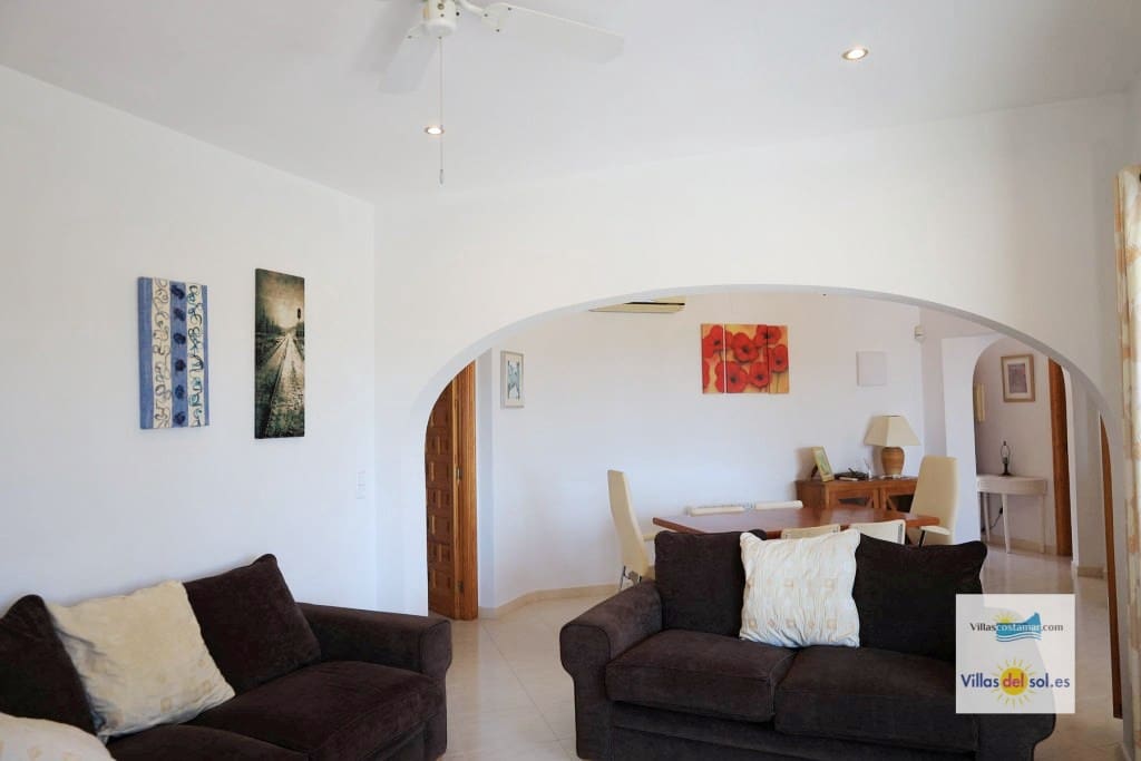 4 slaapkamer Villa te huur in Benitachell / Benitatxell met zwembad garage - € 2.400 (Ref: 9880597)