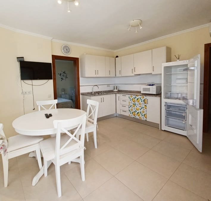 4 slaapkamer Villa te huur in Benitachell / Benitatxell met zwembad garage - € 2.400 (Ref: 9880597)