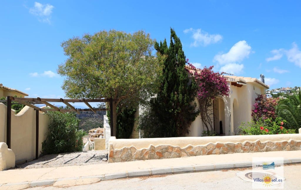 4 slaapkamer Villa te huur in Benitachell / Benitatxell met zwembad garage - € 2.400 (Ref: 9880597)