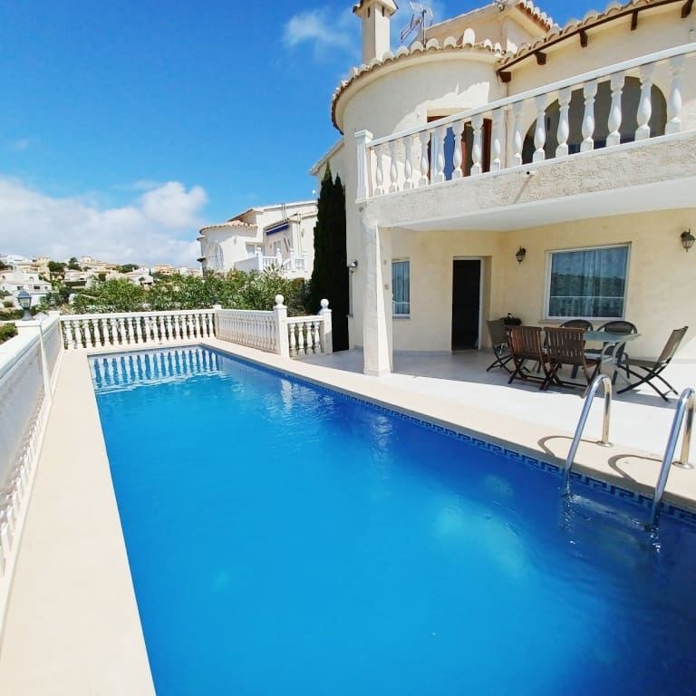 4 slaapkamer Villa te huur in Benitachell / Benitatxell met zwembad garage - € 2.400 (Ref: 9880597)