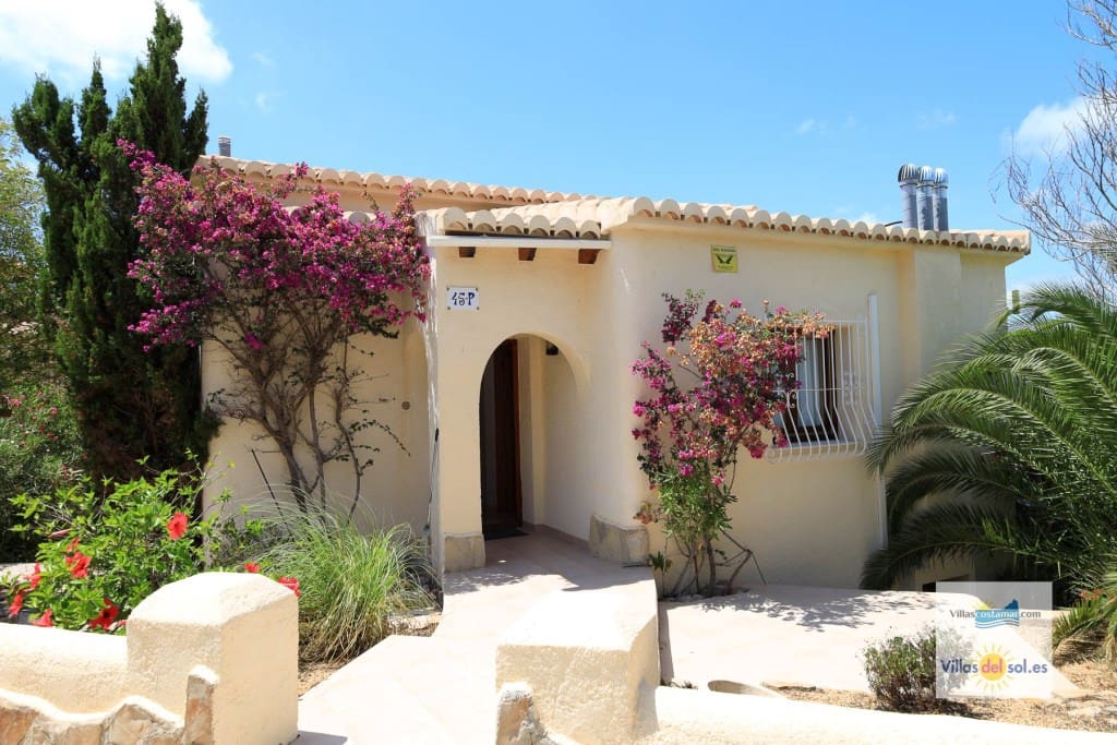 4 slaapkamer Villa te huur in Benitachell / Benitatxell met zwembad garage - € 2.400 (Ref: 9880597)