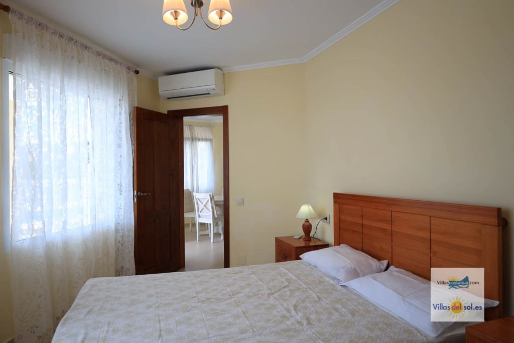 4 slaapkamer Villa te huur in Benitachell / Benitatxell met zwembad garage - € 2.400 (Ref: 9880597)