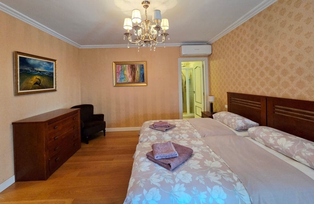 3 bedroom Villa for sale in Altea with pool garage - € 790,000 (Ref: 9912409)