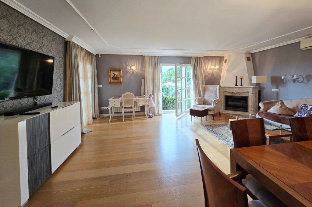 3 bedroom Villa for sale in Altea with pool garage - € 790,000 (Ref: 9912409)