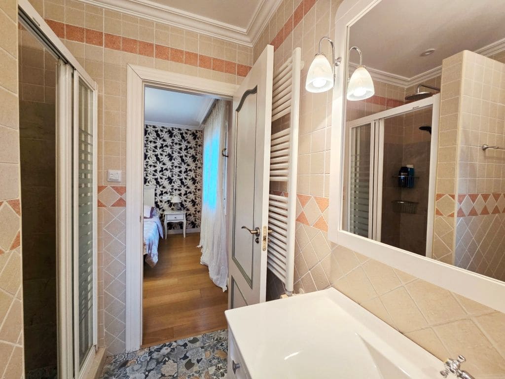 3 bedroom Villa for sale in Altea with pool garage - € 790,000 (Ref: 9912409)