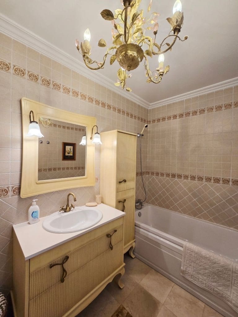 3 bedroom Villa for sale in Altea with pool garage - € 790,000 (Ref: 9912409)
