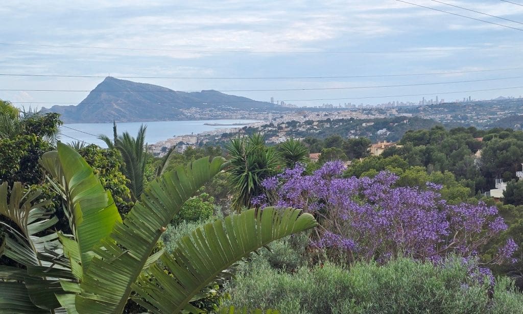 3 bedroom Villa for sale in Altea with pool garage - € 790,000 (Ref: 9912409)