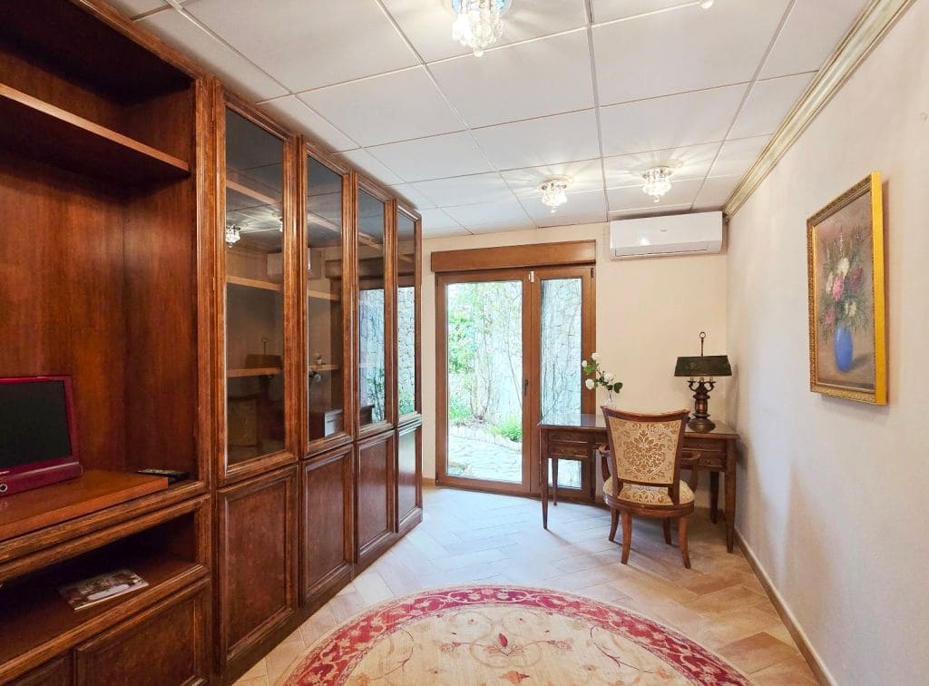3 bedroom Villa for sale in Altea with pool garage - € 790,000 (Ref: 9912409)