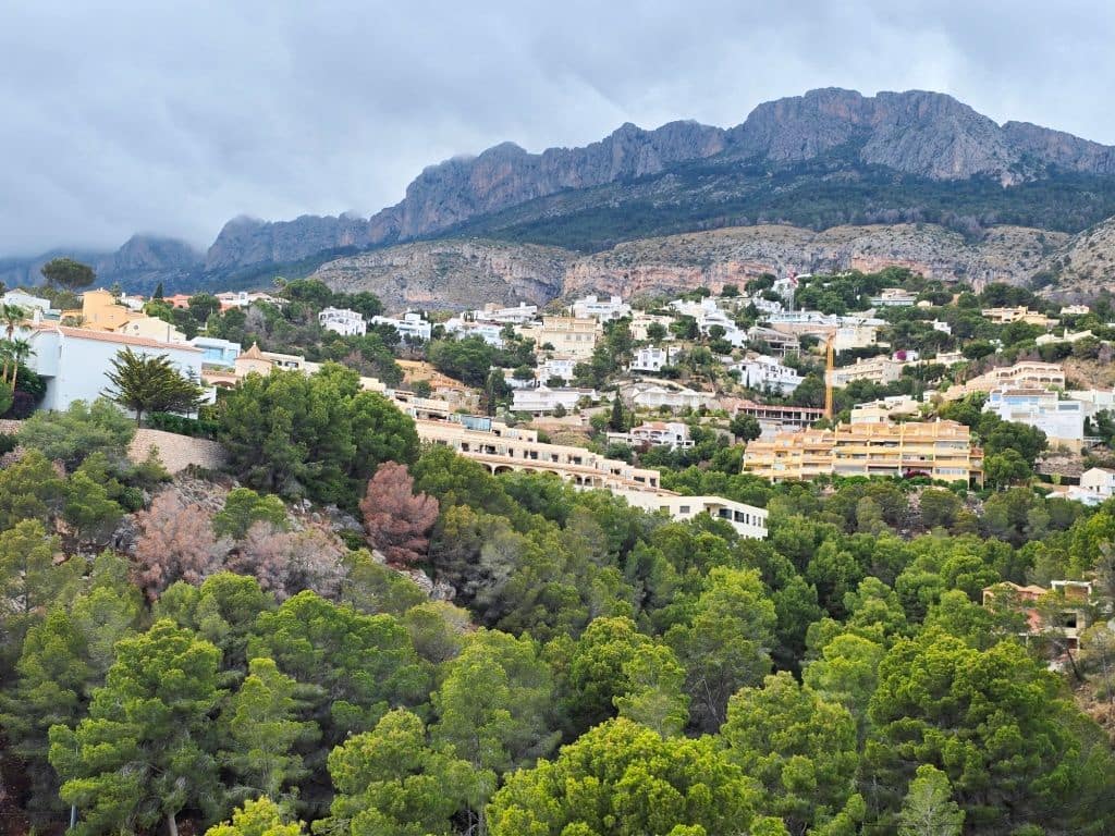 3 bedroom Villa for sale in Altea with pool garage - € 790,000 (Ref: 9912409)