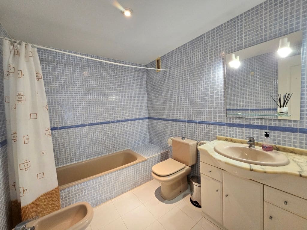 2 sovrum Lägenhet att hyra i Javea / Xabia med garage - 1 100 € (Ref: 9986276)