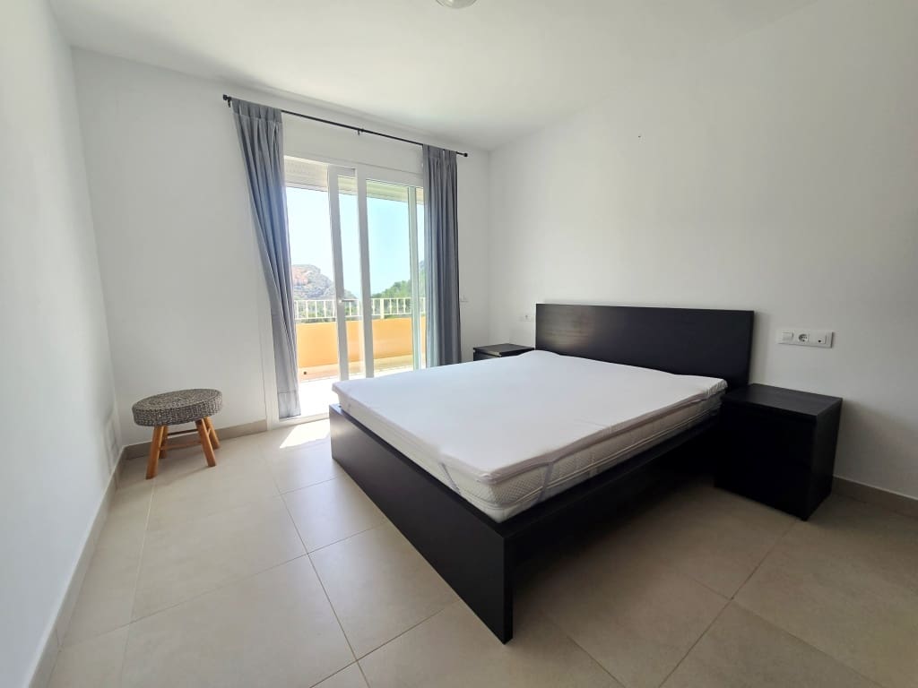 4 quarto Moradia para arrendar em Moraira com piscina garagem - 3 000 € (Ref: 9986277)