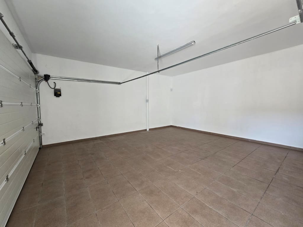 4 quarto Moradia para arrendar em Moraira com piscina garagem - 3 000 € (Ref: 9986277)