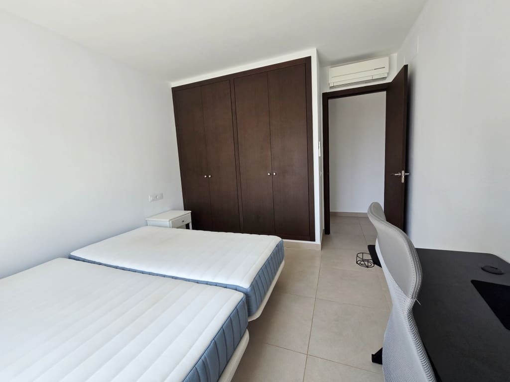 4 quarto Moradia para arrendar em Moraira com piscina garagem - 3 000 € (Ref: 9986277)