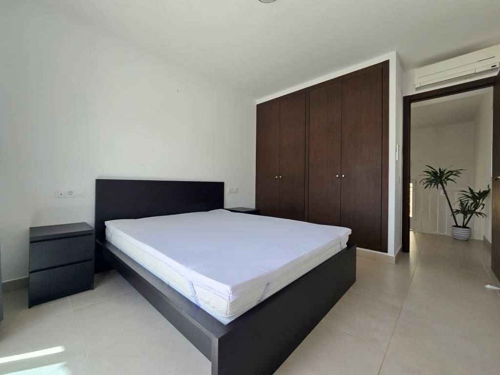 4 quarto Moradia para arrendar em Moraira com piscina garagem - 3 000 € (Ref: 9986277)