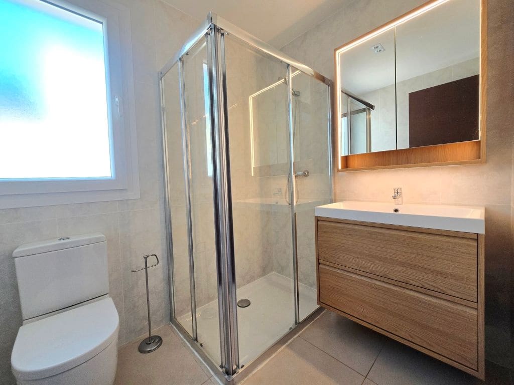 4 quarto Moradia para arrendar em Moraira com piscina garagem - 3 000 € (Ref: 9986277)