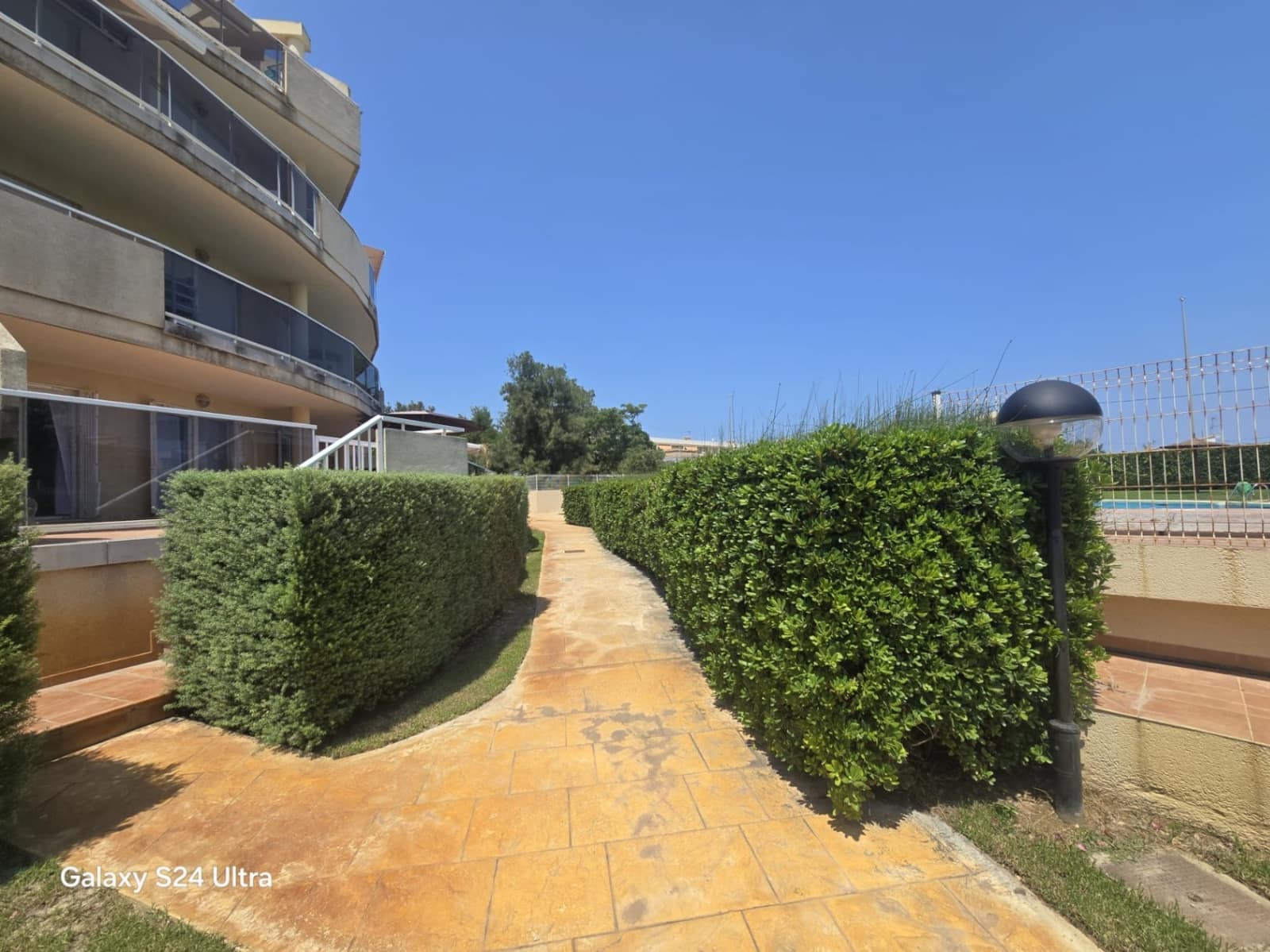 Appartement de 2 chambres à louer à Denia avec piscine - 900 € (Ref: 9986280)