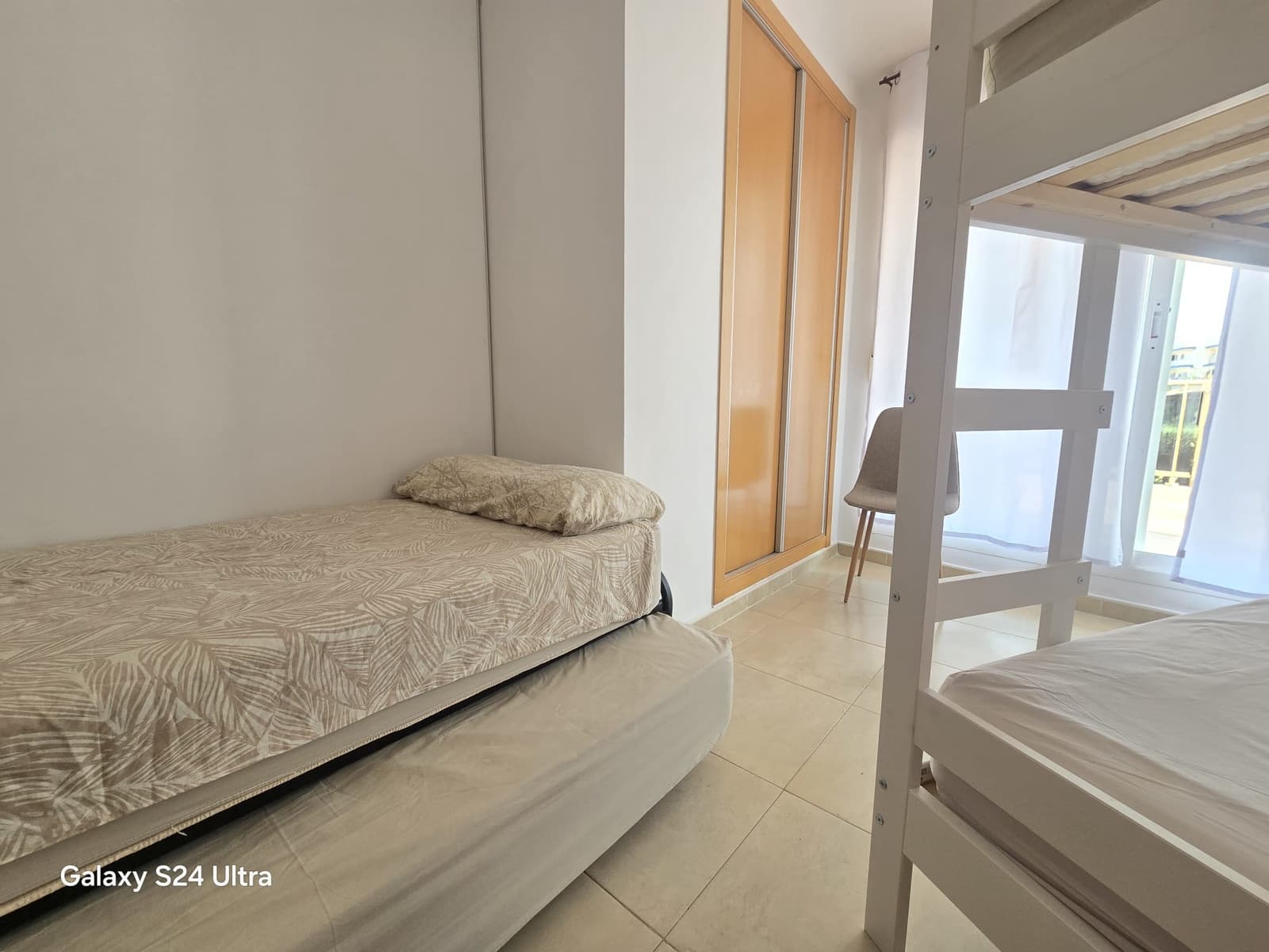 Appartement de 2 chambres à louer à Denia avec piscine - 900 € (Ref: 9986280)
