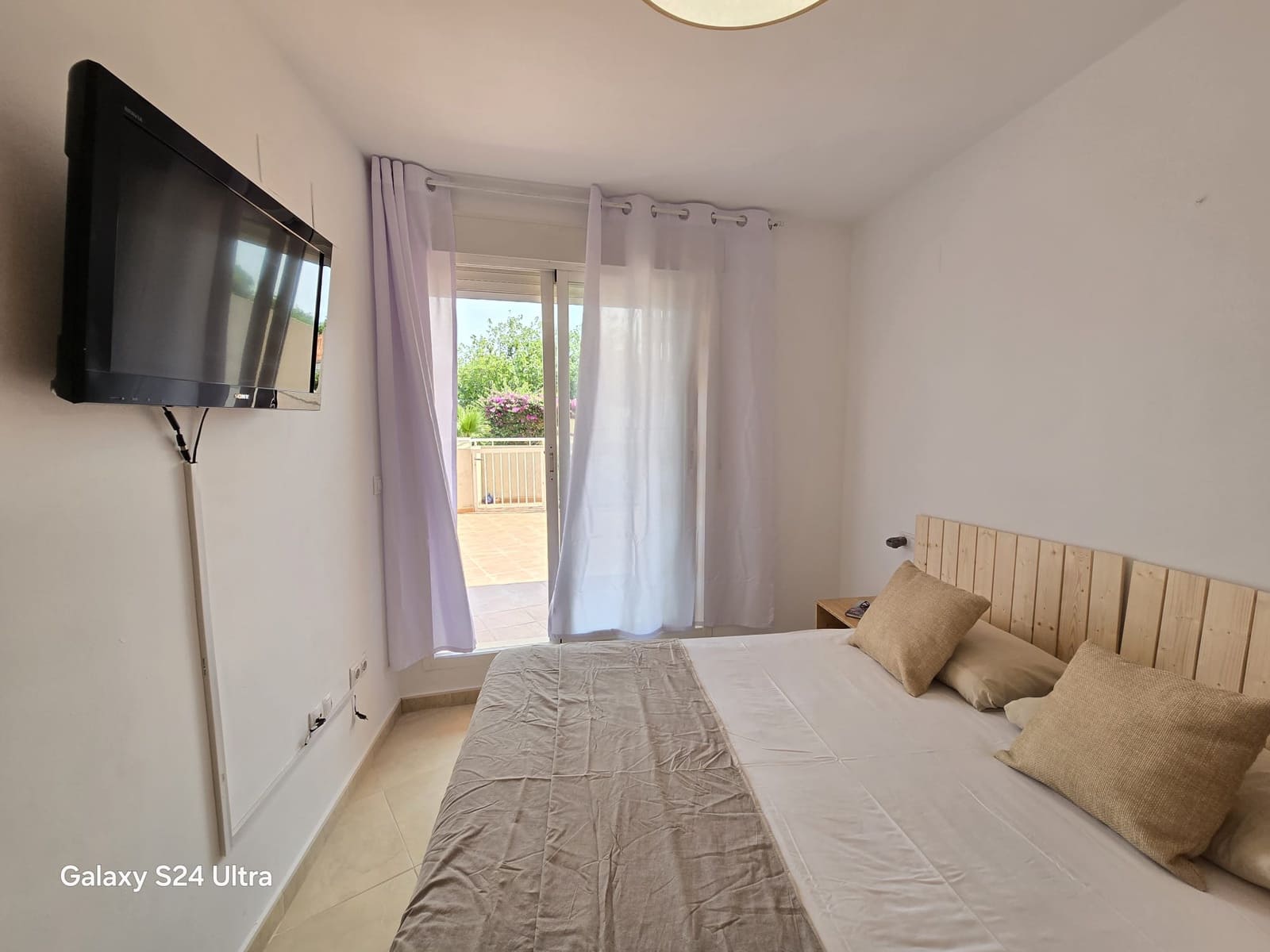 Appartement de 2 chambres à louer à Denia avec piscine - 900 € (Ref: 9986280)