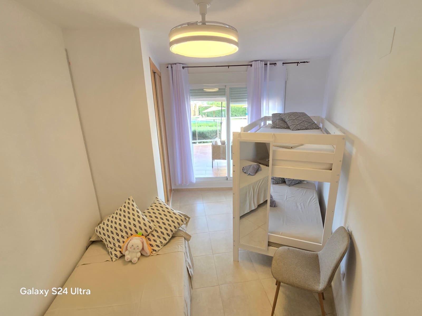 2 bedroom Apartment for rent in Denia with pool - € 875 (Ref: 9986280)