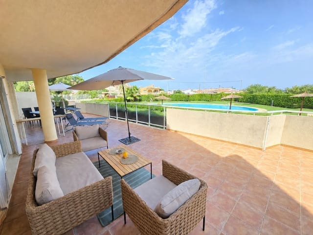 2 slaapkamer Appartement te huur in Dénia met zwembad - € 875 (Ref: 9986280)