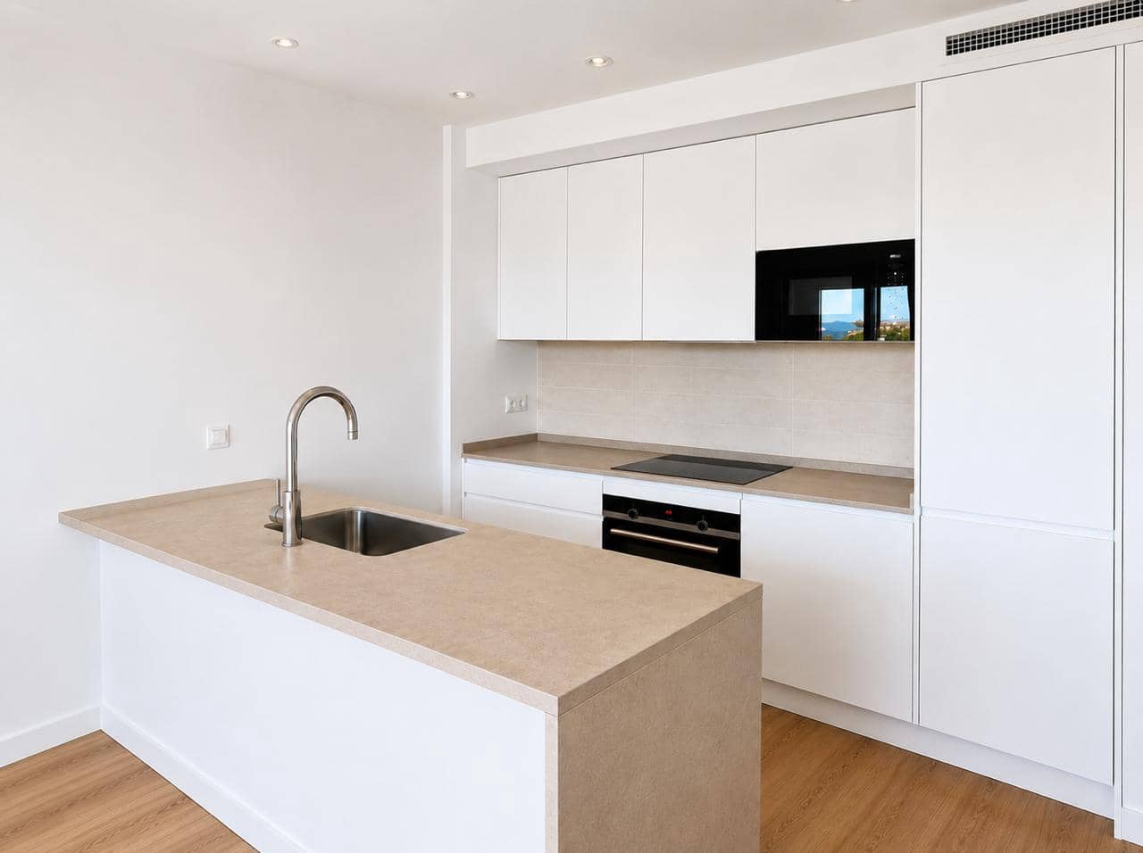 Appartement de 3 chambres à louer à Javea / Xabia avec piscine garage - 2 000 € (Ref: 9986281)