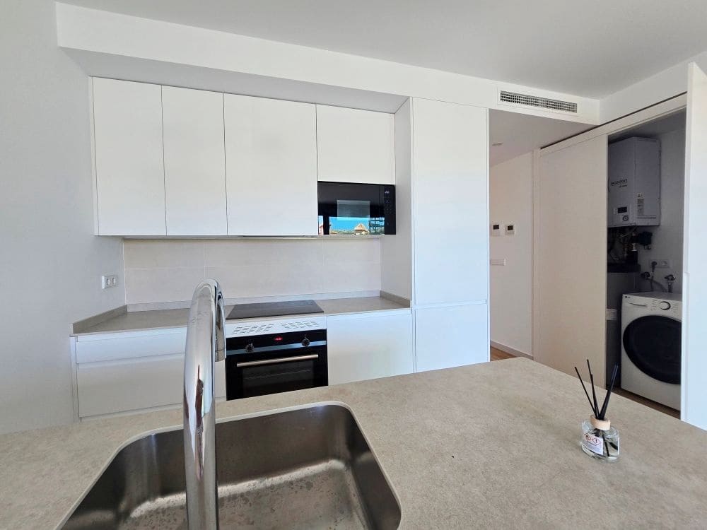 Appartement de 3 chambres à louer à Javea / Xabia avec piscine garage - 2 000 € (Ref: 9986281)