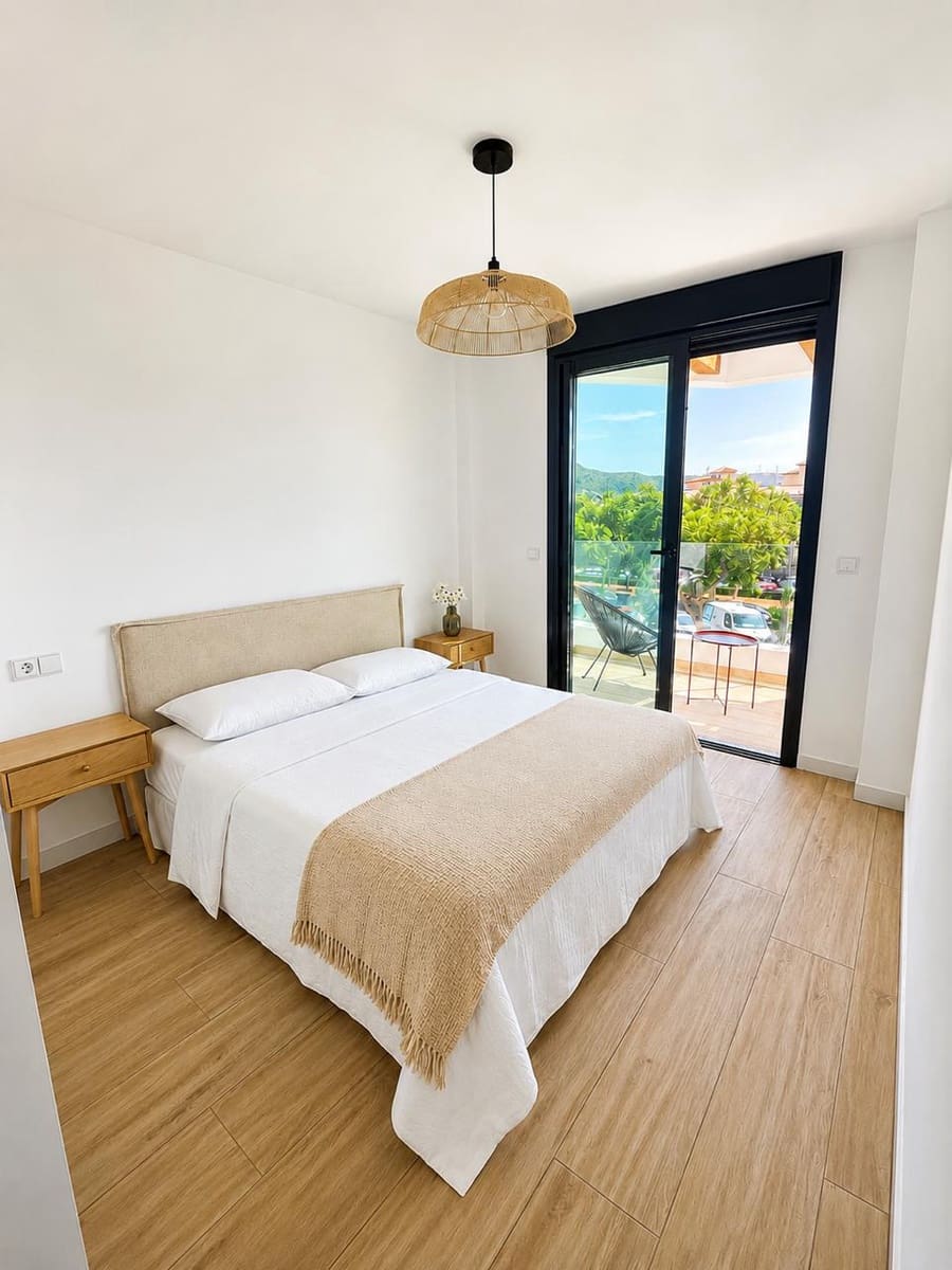 Appartement de 3 chambres à louer à Javea / Xabia avec piscine garage - 2 000 € (Ref: 9986281)