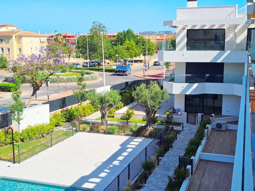 Appartement de 3 chambres à louer à Javea / Xabia avec piscine garage - 2 000 € (Ref: 9986281)