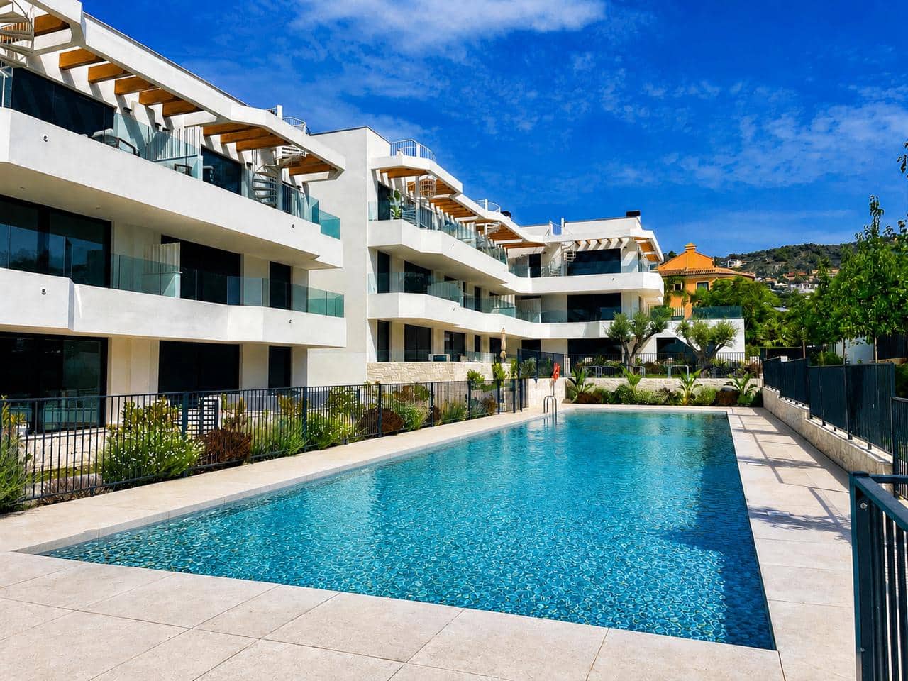 Appartement de 3 chambres à louer à Javea / Xabia avec piscine garage - 2 000 € (Ref: 9986281)