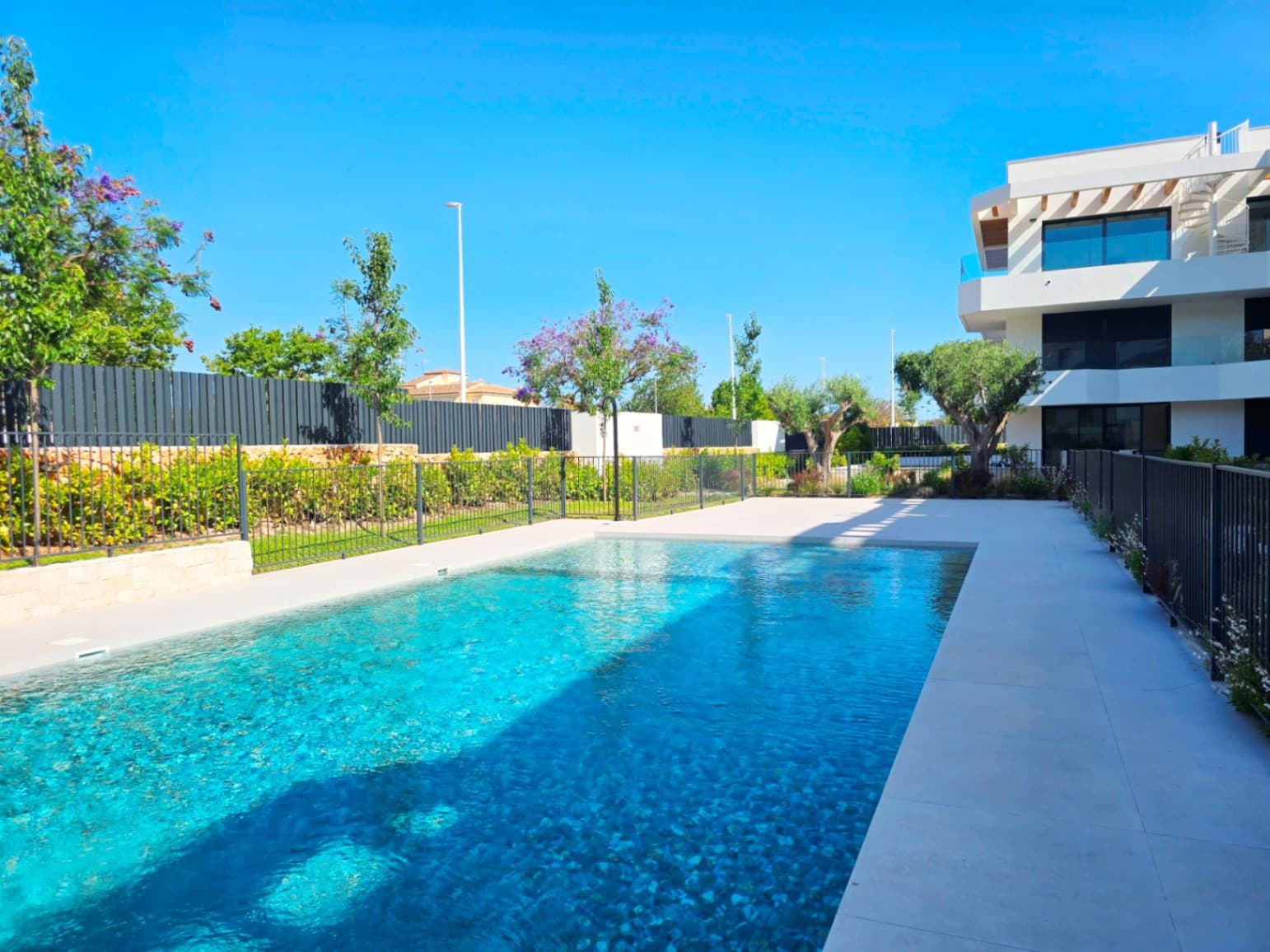 Appartement de 3 chambres à louer à Javea / Xabia avec piscine garage - 2 000 € (Ref: 9986281)