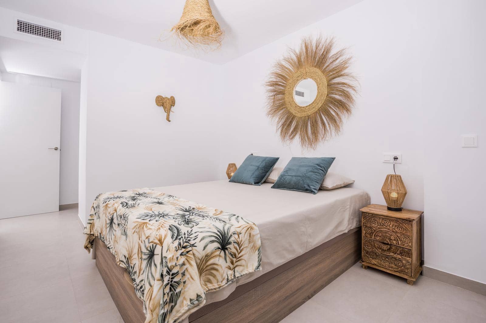 2 sovrum Lägenhet att hyra i Javea / Xabia med pool garage - 1 300 € (Ref: 9986282)