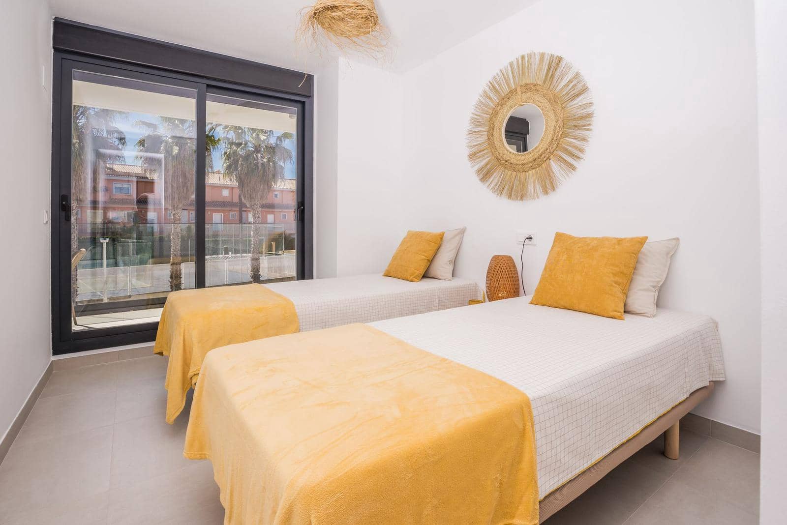 2 sovrum Lägenhet att hyra i Javea / Xabia med pool garage - 1 300 € (Ref: 9986282)