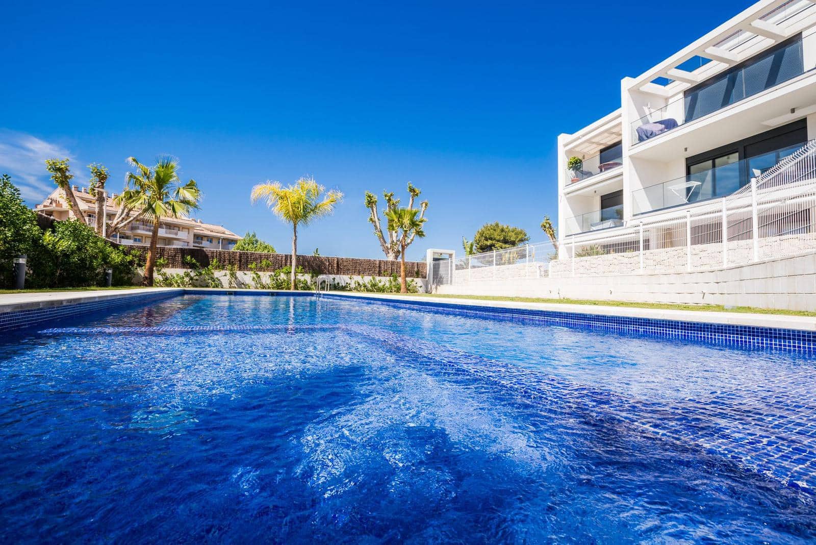 2 sovrum Lägenhet att hyra i Javea / Xabia med pool garage - 1 300 € (Ref: 9986282)