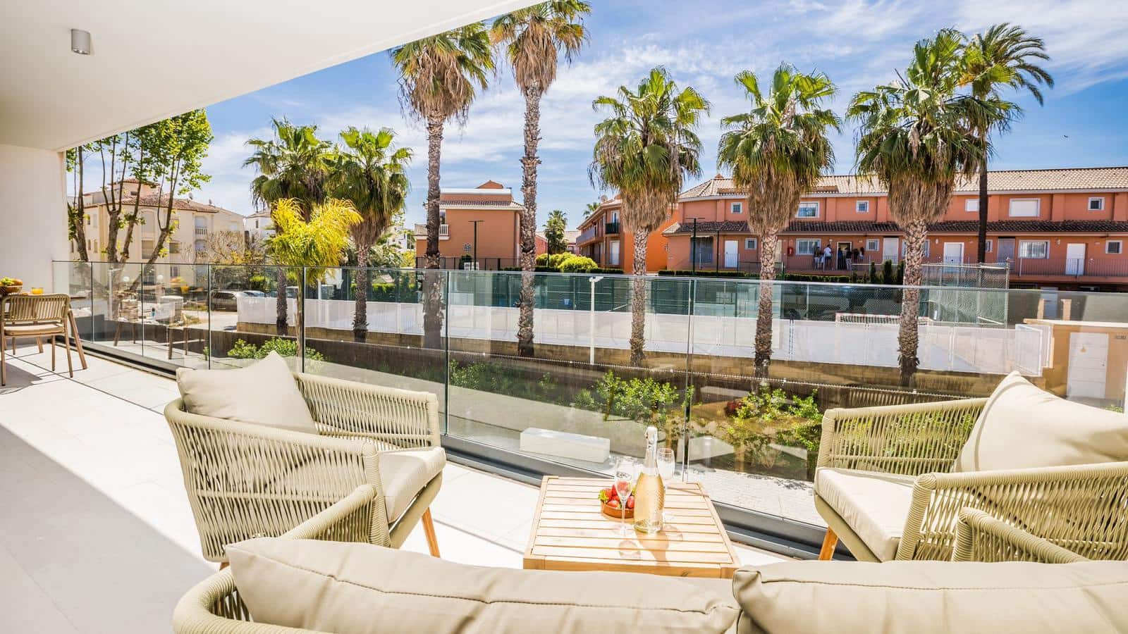 2 sovrum Lägenhet att hyra i Javea / Xabia med pool garage - 1 300 € (Ref: 9986282)