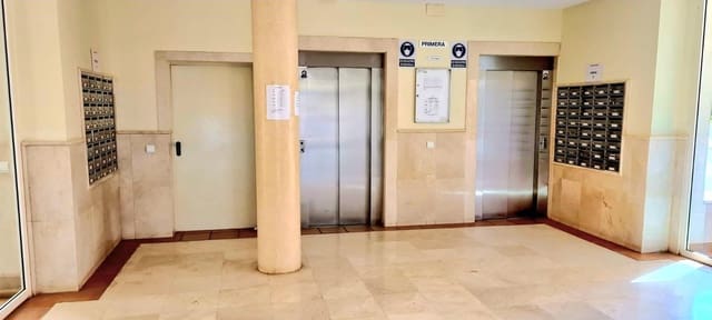 2 chambre Appartement à vendre à Roquetas de Mar avec piscine garage - 235 000 € (Ref: 9458643)