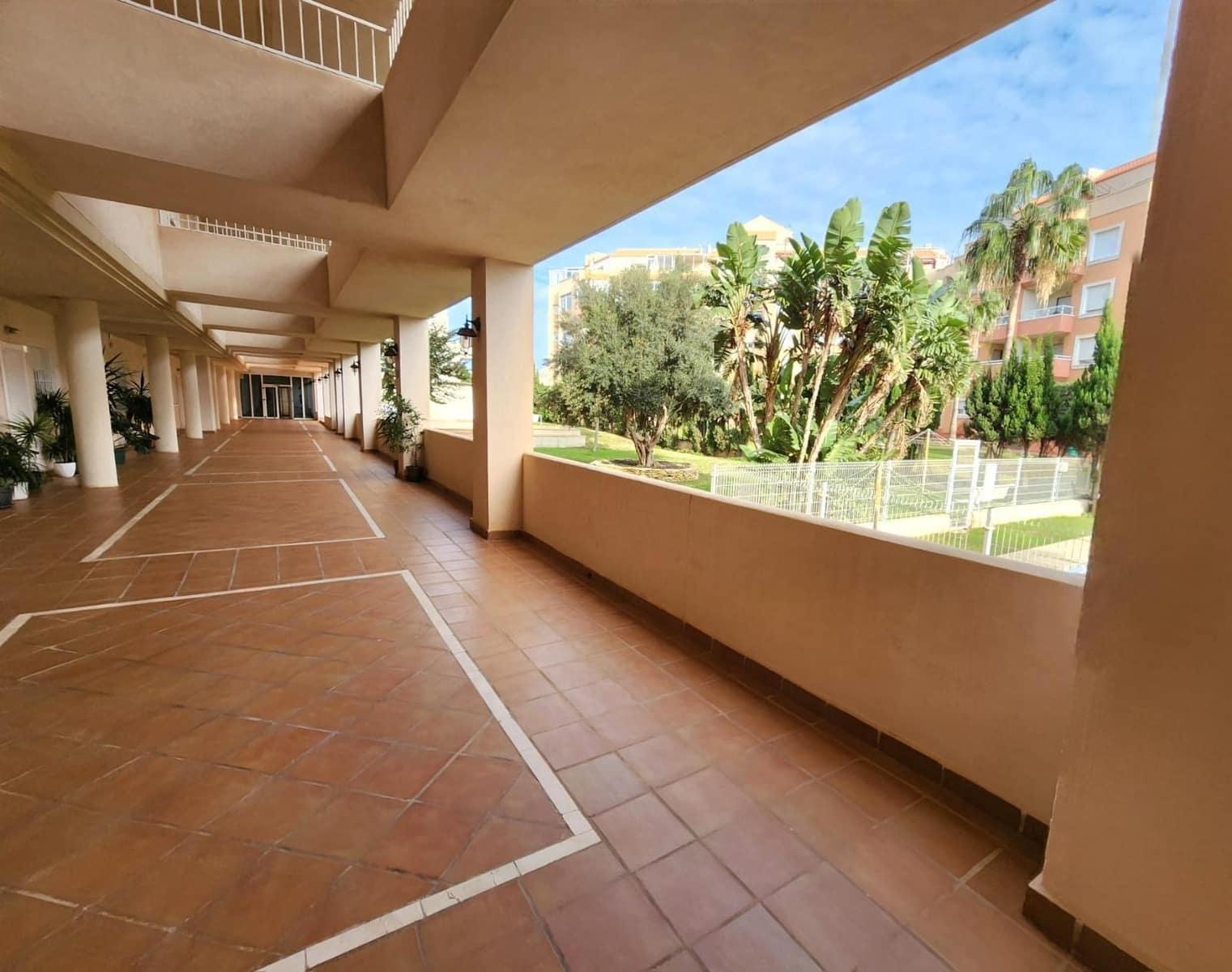 2 chambre Appartement à vendre à Roquetas de Mar avec piscine garage - 235 000 € (Ref: 9458643)