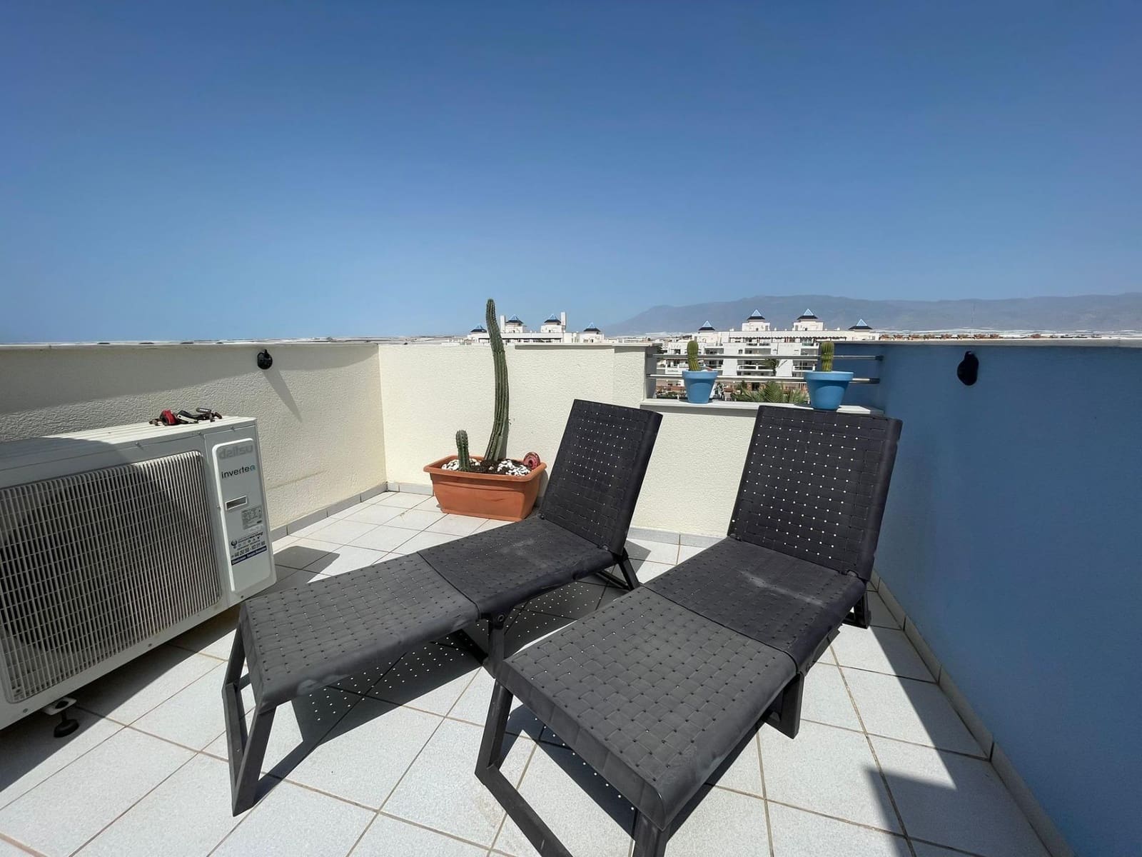 2 chambre Appartement à vendre à Roquetas de Mar avec piscine garage - 249 900 € (Ref: 9458644)