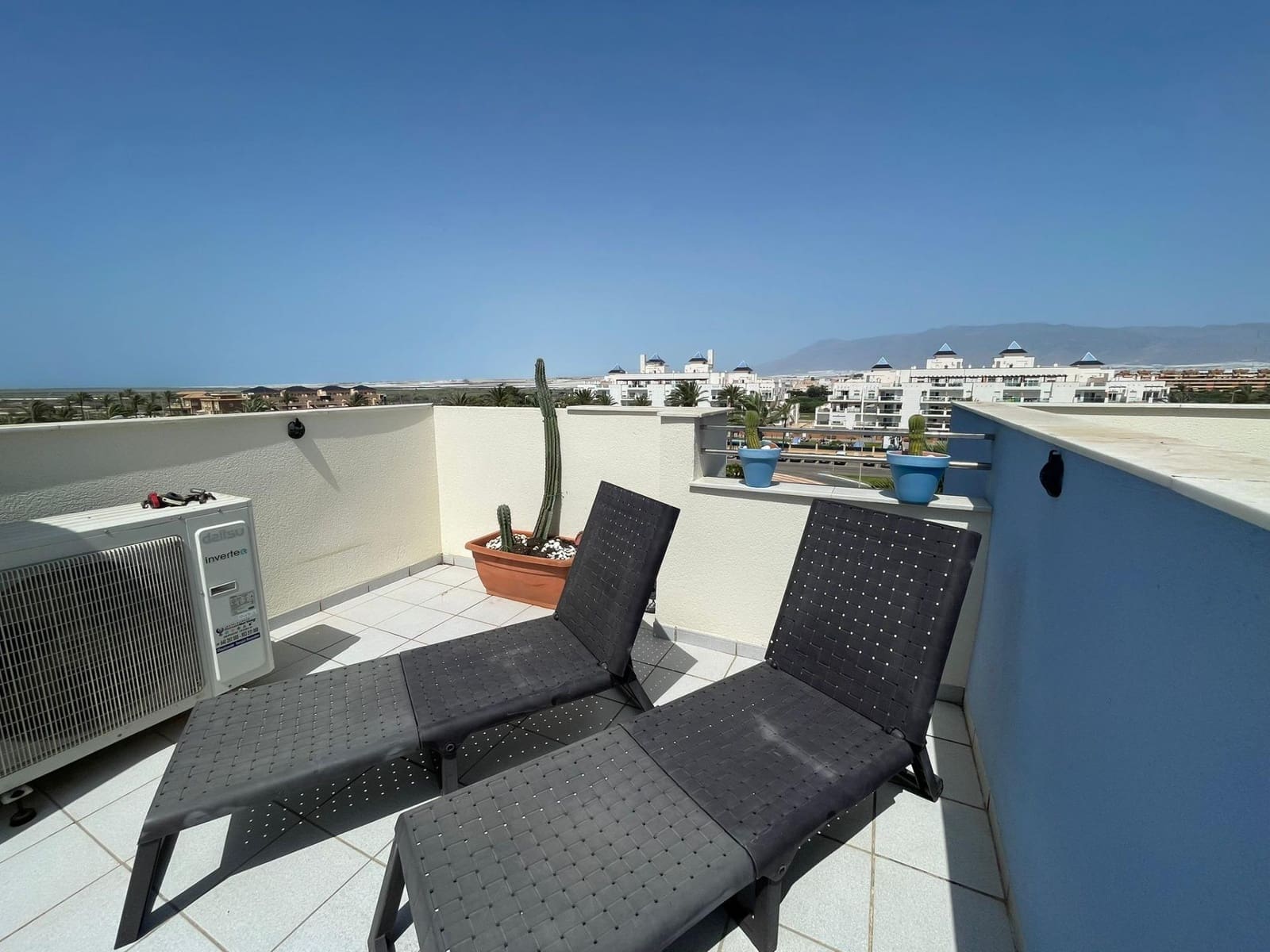 2 chambre Appartement à vendre à Roquetas de Mar avec piscine garage - 249 900 € (Ref: 9458644)